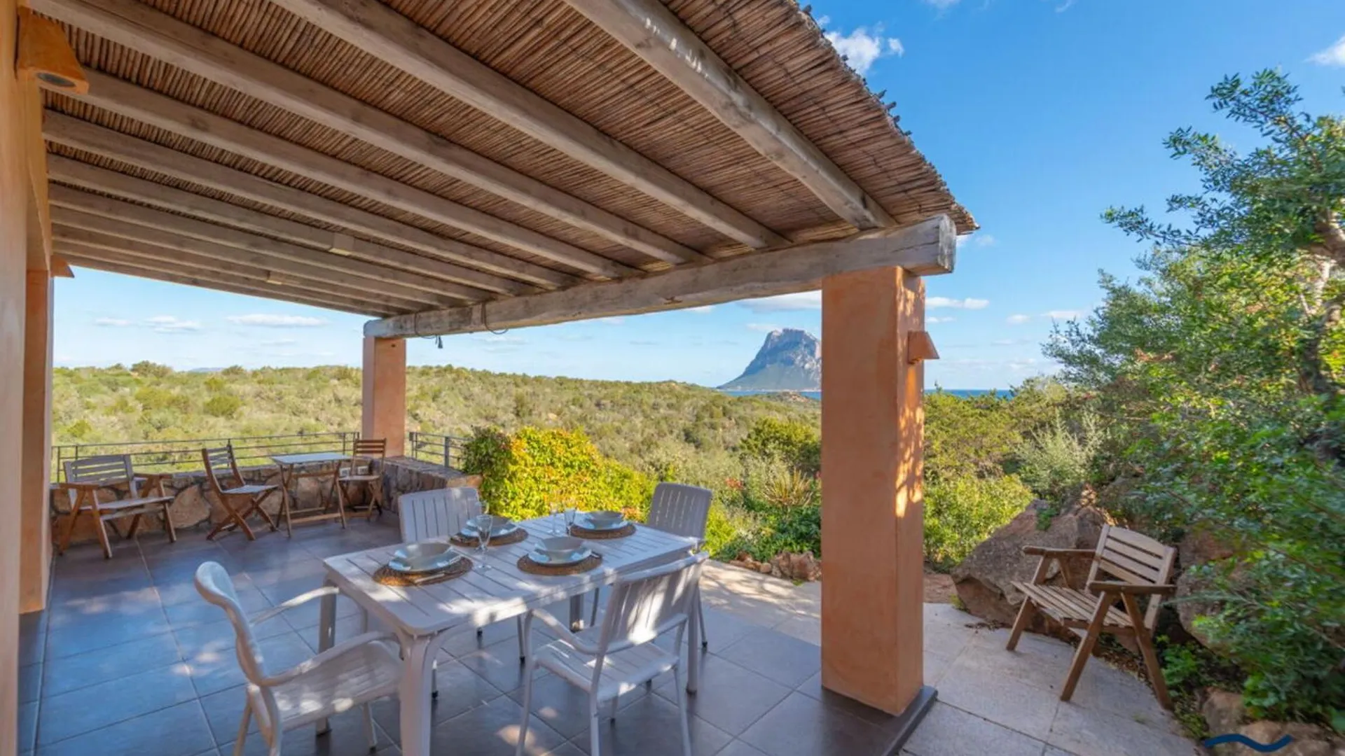 Villa Nuraghe By Searly Costa Dorata Italie
